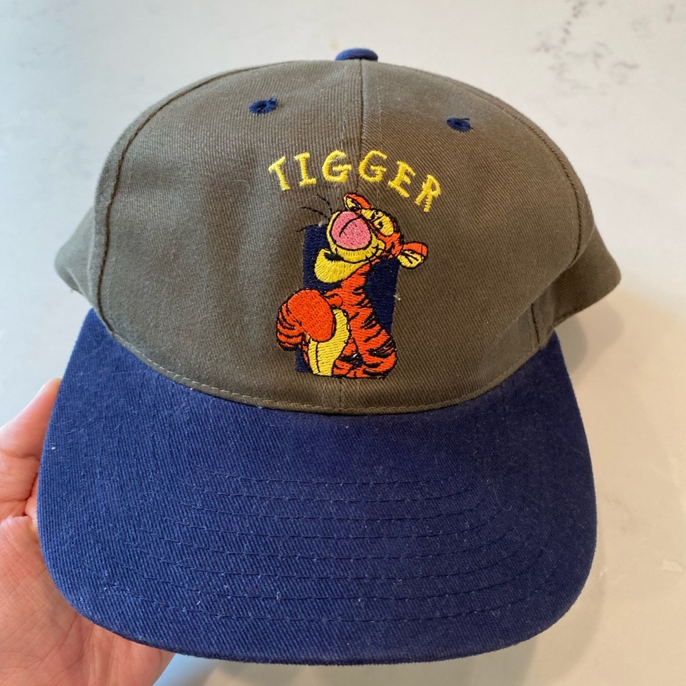 Vintage Disney Tigger adjustable Hat SnapBack with Winnie the Pooh tag